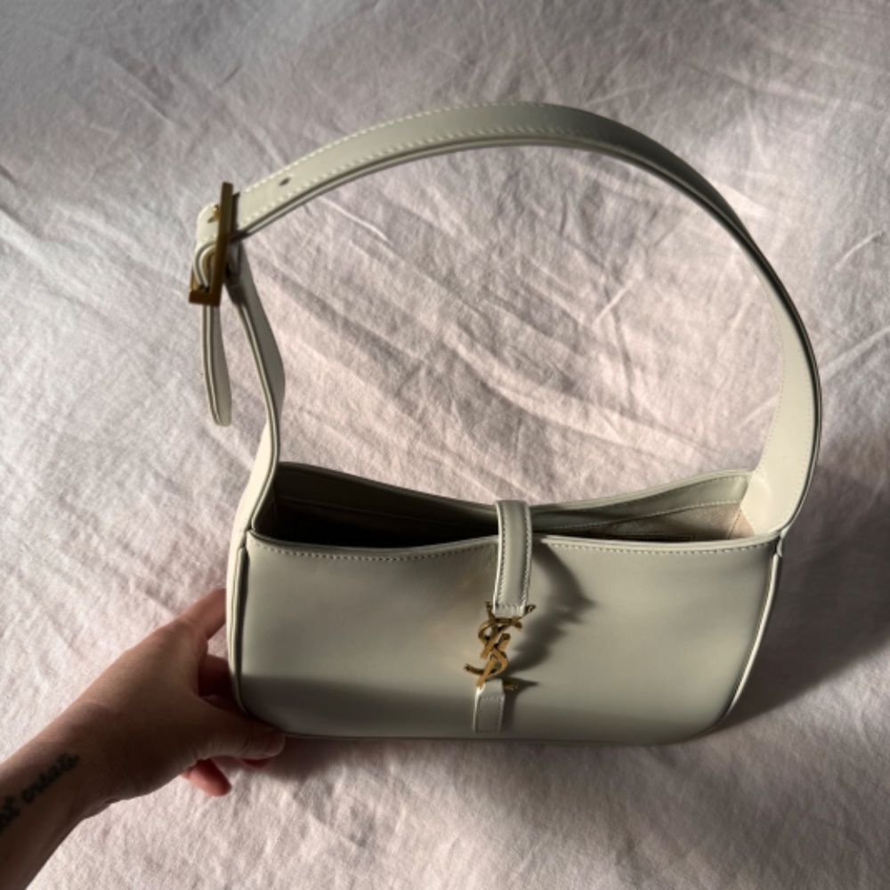 LE 5 À 7 IN SMOOTH LEATHER BLANC VINTAGE - Picture 7 of 12